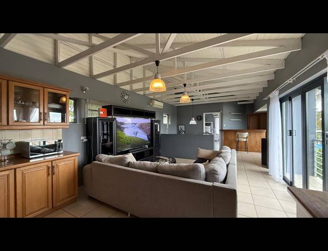 3 BEDROOM APARTMENT TO LET IN ESSENWOOD